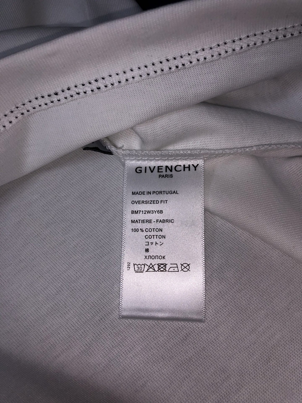 ブランドTシャツ全体デザイン